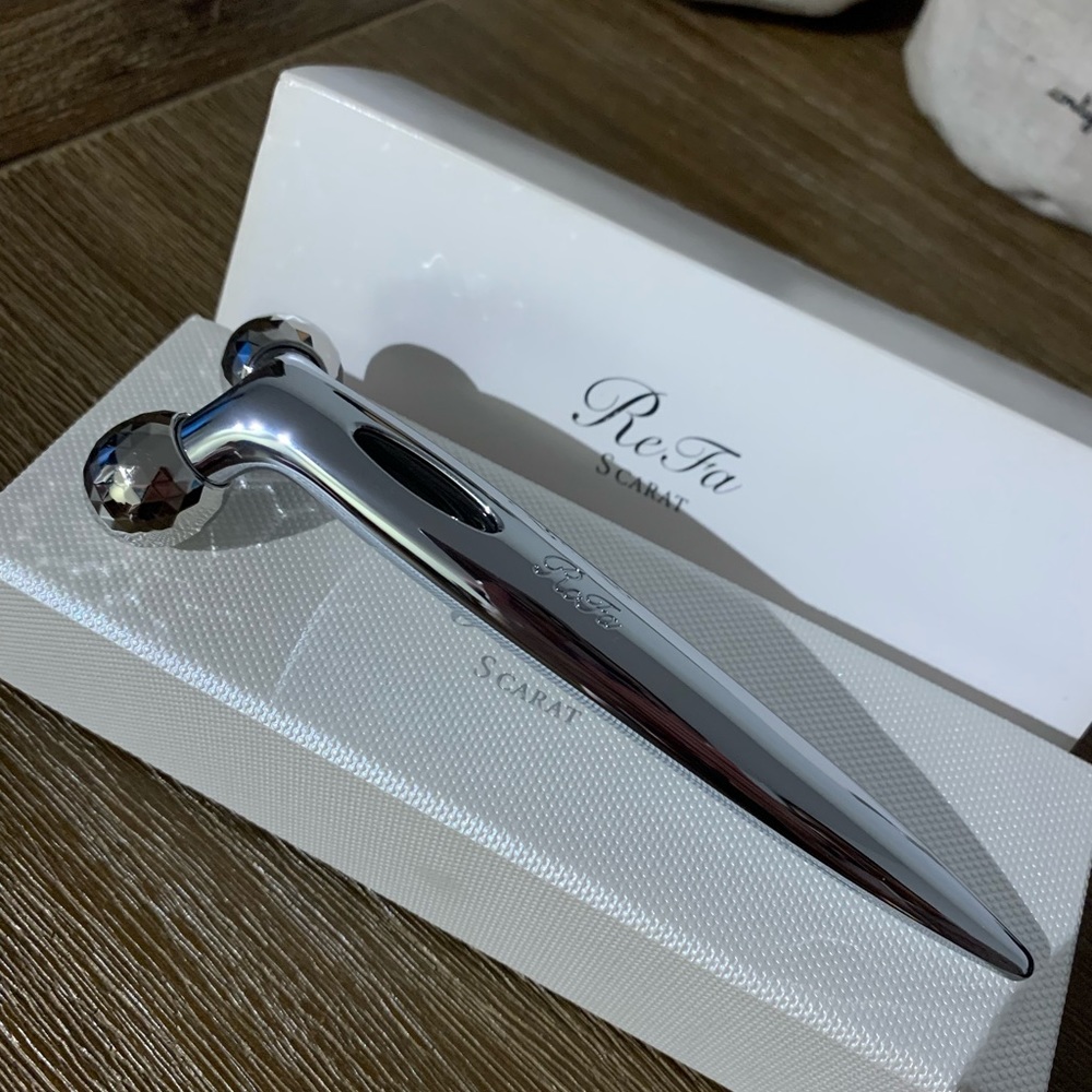 NEW ReFa S CARAT Platinum Microcurrent Facial Roller Eyes & Lips - Perfect Gift